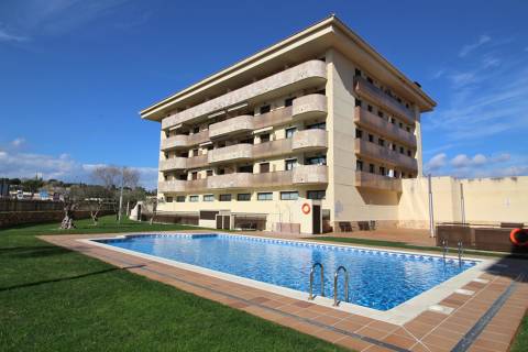 AL24 - Duplex with terrace 950 mtr from Sa Boadella beach