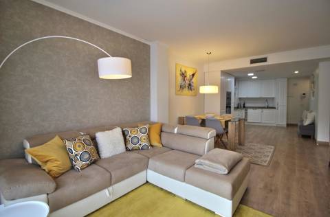 AL23 - Elegante y moderno apartamento a 5 min de la playa